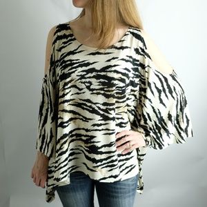 Boston Proper Cold Shoulder Batwing Animal Top, XS